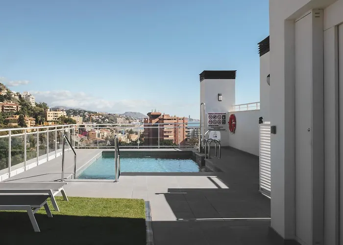 Apartamento De Lujo En La Malagueta Con Piscina Y Garaje